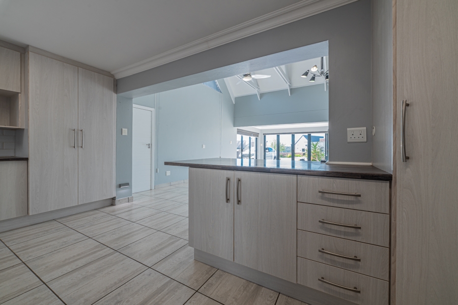 3 Bedroom Property for Sale in Hartenbos Central Western Cape